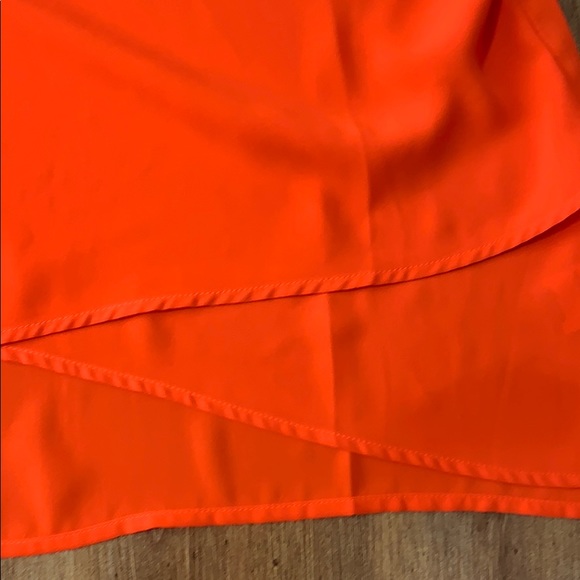 Bright orange top - Picture 3 of 4